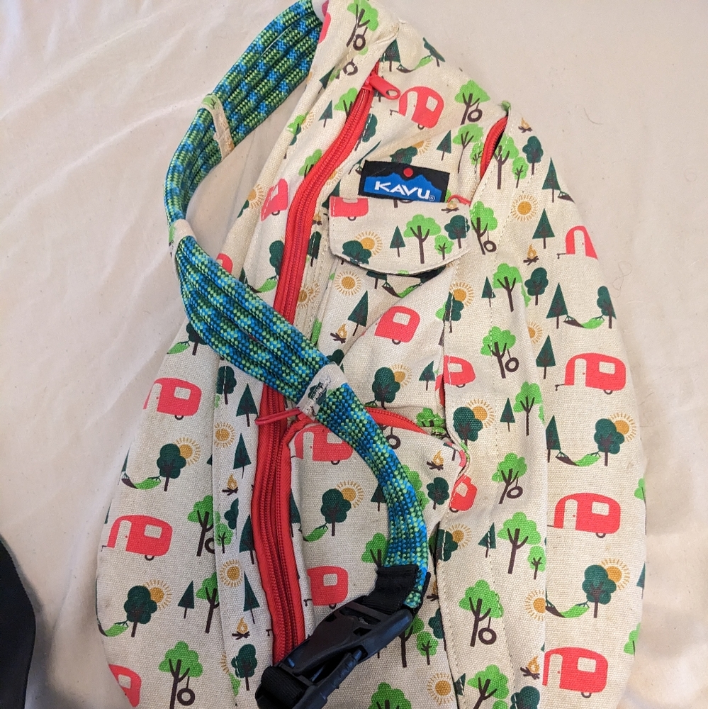 Kavu Shoulder Bag